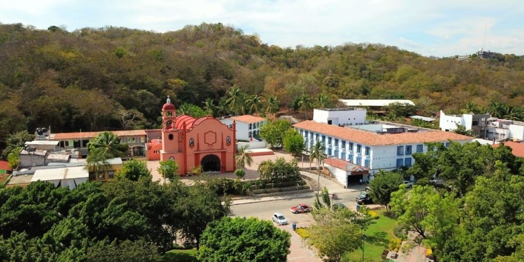 Turismo en Crucecita, México: El Corazón de Huatulco que Te Enamorará