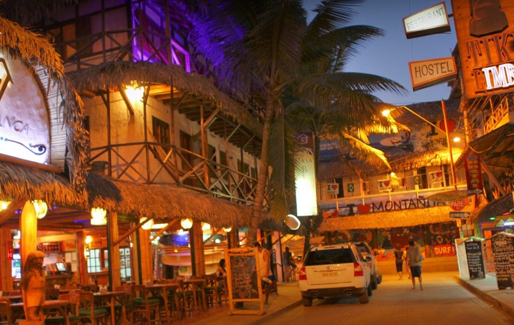 Turismo en Montañita, Ecuador: Aventuras, playas y vida nocturna