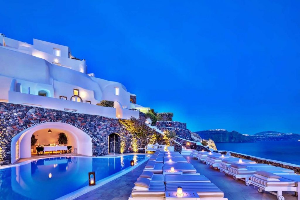 Canaves Oia Suites