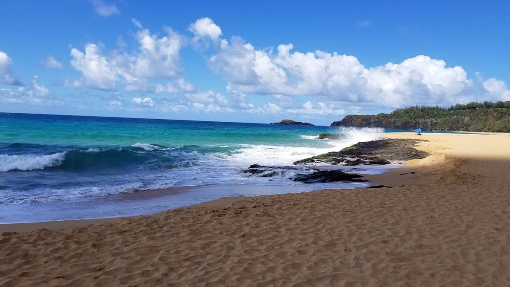 Secret Beach: Relax total y atardeceres inolvidables