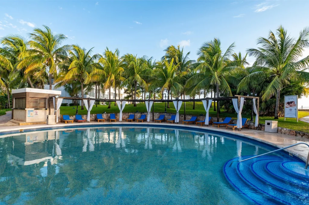 Vive la magia de Xcaret con tu estancia en Faranda