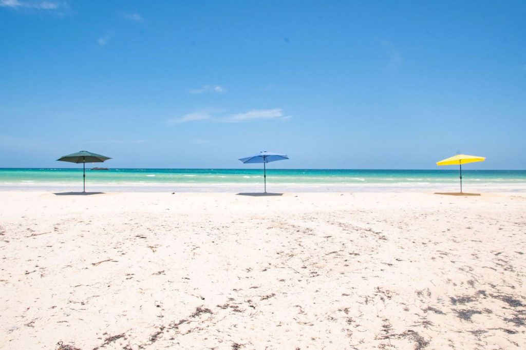 Gold Rock Beach: tu próximo destino de playa inolvidable con Tu Viajecito LLC