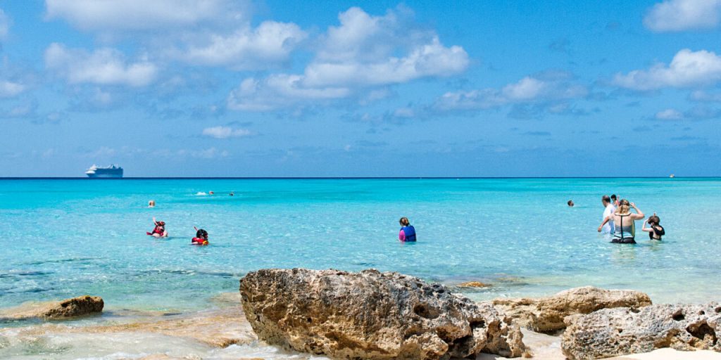 ¿Qué hacer en Playa Governor’s Beach?