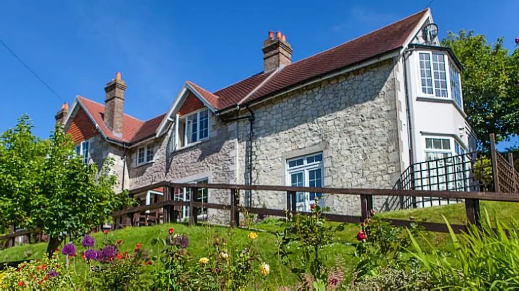 Limestone Hotel (West Lulworth)